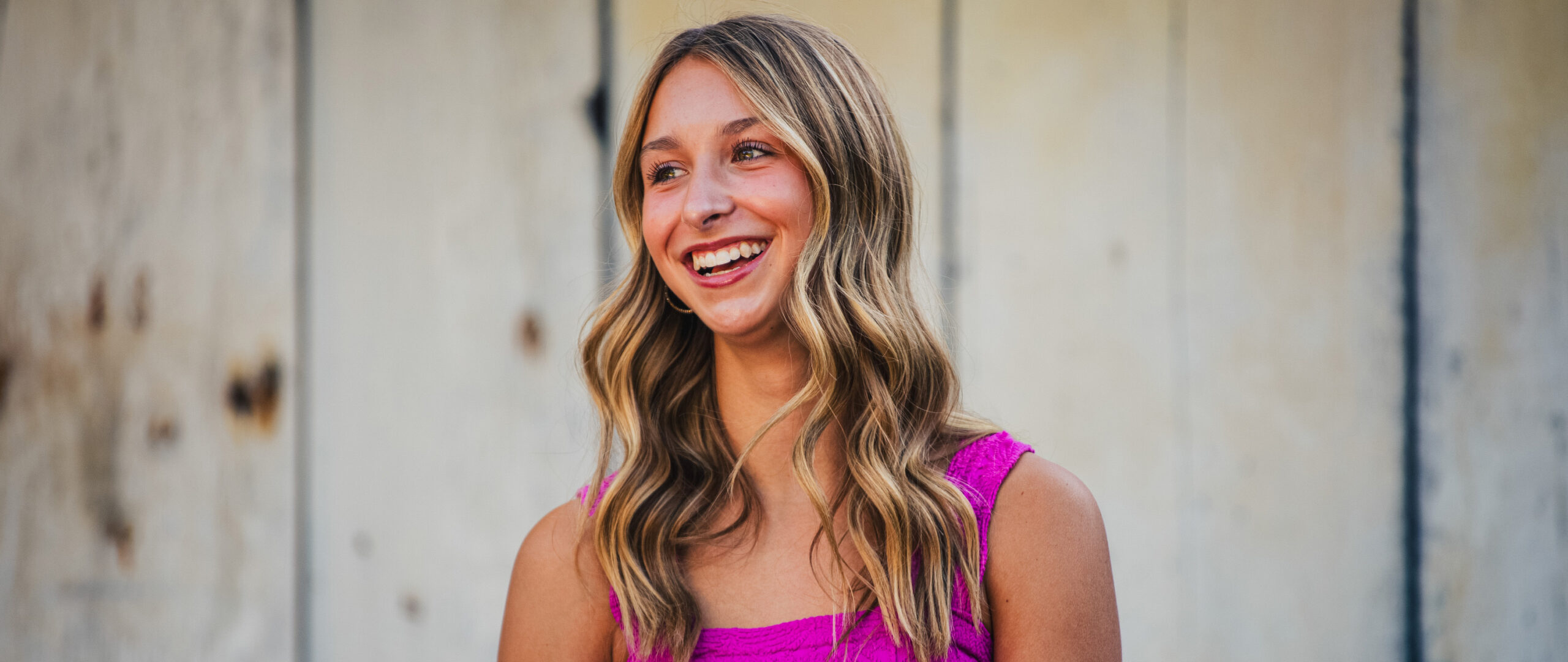 a high school student poses during a photo session in chattanooga